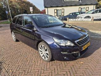 Peugeot 308 1.6 BLUE HDI EXECUTIVE picture 2