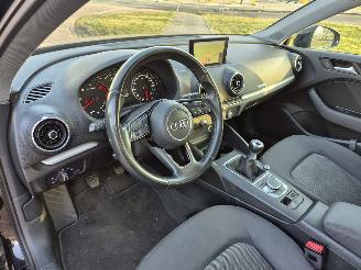 Audi A3 1.6 TDI schadevrij! picture 9