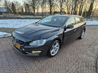  Volvo V-60 2.4 D6 AWD Plug-in-Hybrid Summun 2013/9
