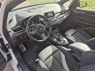 BMW 2-serie 220 I HIGH EXECUTIVE picture 10