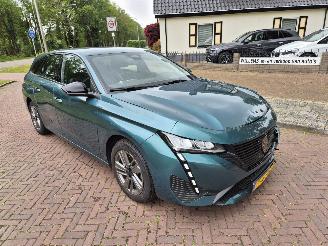 Peugeot 308 1.2 Puretech Active Pack Business picture 2