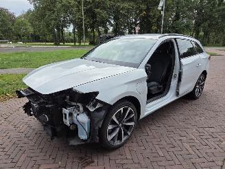 krockskadad bil auto Seat Leon 1.4 TSI EHybrid SPORTSTOURER 2020/1