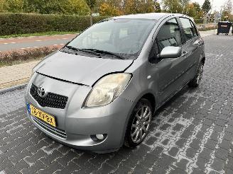 Voiture accidenté Toyota Yaris 1.3 VVTi Sol  5 Deurs Airco Leer 2007/11