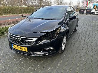 Opel Astra 1.0 Innovation  77kw Navi Camera PDC Clima Keyles Cruise picture 3
