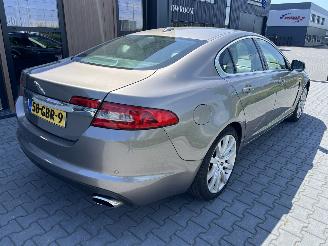 Jaguar XF 3.0 V6 Premium Luxury picture 3