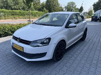 Schadeauto Volkswagen Polo 1.2 TSI BlueMotion Edition 5 Deurs  Airco 2013/7