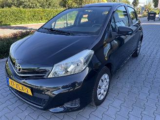 Auto incidentate Toyota Yaris 1.0 VVT-i Aspiration  Clima Navi Camera 2012/8