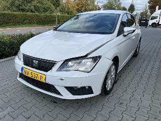 damaged passenger cars Seat Leon 1.0 85Kw  EcoTSI Style Business Intense Navi Clima Cruise Pdc 2017/7