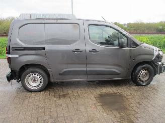 Vrakbiler auto Peugeot Partner  2020/1