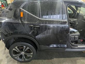 Vrakbiler auto Volvo XC40 XC40 (XZ), SUV, 2017 1.5 T4 Plug-in Hybrid 12V 2020