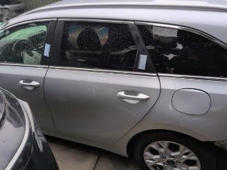 Salvage car Kia Cee d Ceed Sportswagon (CDF), Combi 5-drs, 2018 1.0i T-GDi 12V 2022/8
