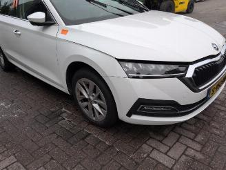 Uttjänta bilar auto Skoda Octavia Octavia Combi (NXAC), Combi 5-drs, 2019 1.5 TSI e-TEC 16V 2023/3
