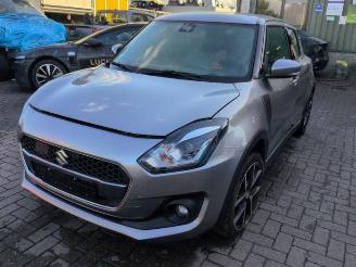 Vrakbiler auto Suzuki Swift Swift (ZC/ZD), Hatchback 5-drs, 2017 1.0 Booster Jet Turbo 12V 2020/8