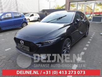 Mazda 3 3 Sport (BP), Hatchback, 2018 2.0 SkyActiv-G 165 16V picture 3