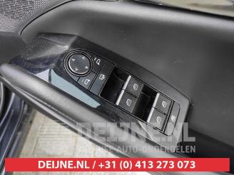 Mazda 3 3 Sport (BP), Hatchback, 2018 2.0 SkyActiv-G 165 16V picture 10