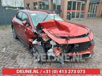 Coche siniestrado Mazda CX-30 CX-30 (DM), SUV, 2019 2.0 e-SkyActiv-X 181 M Hybrid 16V 2020