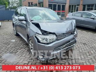 Mitsubishi Outlander Outlander (GF/GG), SUV, 2012 / 2022 2.0 16V PHEV 4x4 picture 1