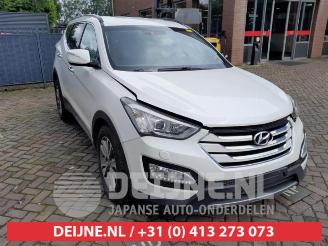 Vrakbiler auto Hyundai Santa Fe Santa Fe III (DM), SUV, 2012 / 2018 2.2 CRDi R 16V 4x4 2014/6