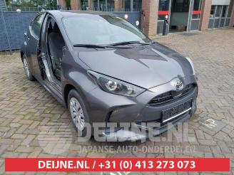 Salvage car Toyota Yaris Yaris IV (P21/PA1/PH1), Hatchback, 2020 1.5 12V VVT-i 2021