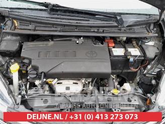 Toyota Yaris Yaris III (P13), Hatchback, 2010 / 2020 1.33 16V Dual VVT-I picture 22