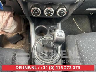 Mitsubishi ASX ASX, SUV, 2010 / 2023 1.8 DI-D MIVEC 16V picture 17