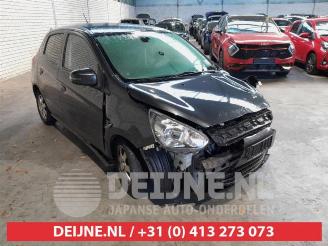Coche siniestrado Mitsubishi Space-star Space Star (A0), Hatchback, 2012 1.2 12V 2015/1