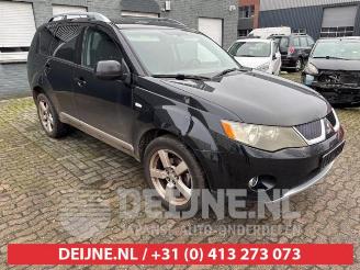 Coche siniestrado Mitsubishi Outlander Outlander (CW), SUV, 2006 / 2012 2.0 DI-D 16V 4x4 2007/8