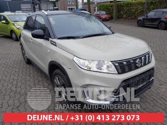 Vrakbiler auto Suzuki Vitara Vitara (LY/MY), SUV, 2015 1.0 Booster Jet Turbo 12V 2020/2