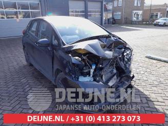 Coche siniestrado Honda Jazz Jazz (GK/GP), Hatchback, 2015 1.5 VTEC 16V 2018/4