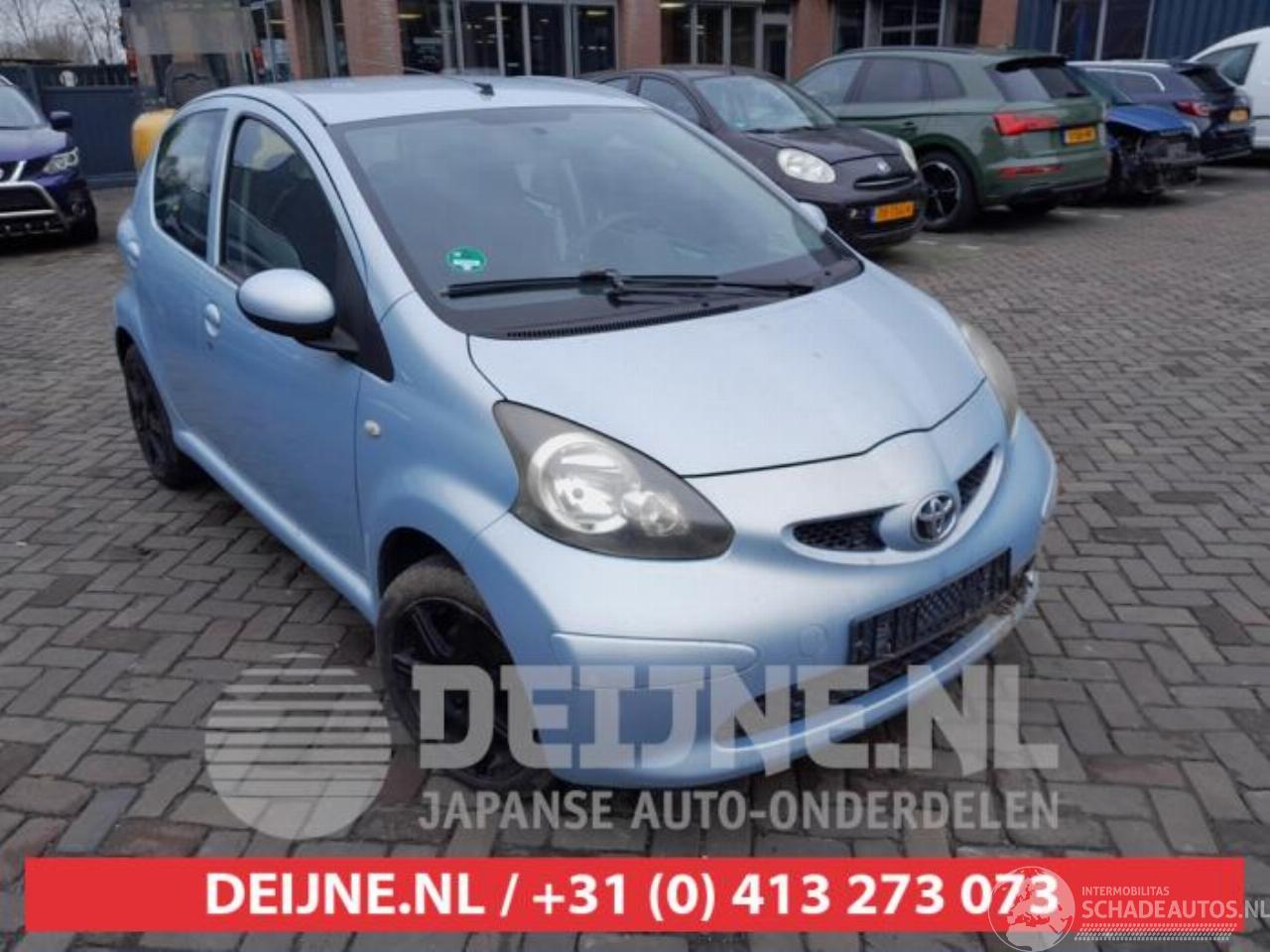 Toyota Aygo Aygo (B10), Hatchback, 2005 / 2014 1.0 12V VVT-i