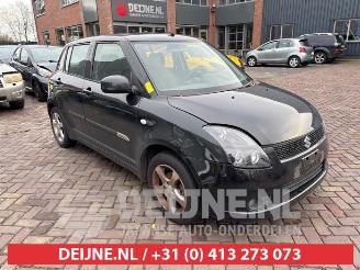 Coche siniestrado Suzuki Swift Swift (ZA/ZC/ZD1/2/3/9), Hatchback, 2005 / 2015 1.5 VVT 16V 2007/4