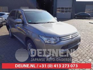 Salvage car Mitsubishi Outlander Outlander (GF/GG), SUV, 2012 / 2022 2.0 16V PHEV 4x4 2014/11