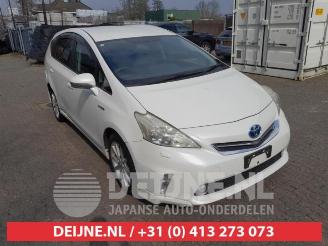 Uttjänta bilar auto Toyota Prius Plus Prius Plus (ZVW4), MPV, 2011 1.8 Hybrid 16V 2011/9