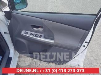 Toyota Prius Plus Prius Plus (ZVW4), MPV, 2011 1.8 Hybrid 16V picture 11