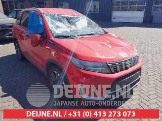 Salvage car Suzuki Vitara Vitara (LY/MY), SUV, 2015 1.4 Booster Jet Turbo 16V SHVS AllGrip 2020