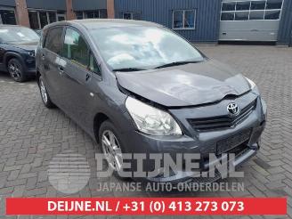 Vrakbiler auto Toyota Verso Verso, MPV, 2009 / 2018 1.8 16V VVT-i 2010/4