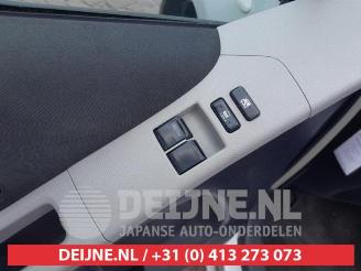 Toyota Yaris Yaris II (P9), Hatchback, 2005 / 2014 1.0 12V VVT-i picture 10