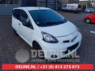 Dezmembrări autoturisme Toyota Aygo Aygo (B10), Hatchback, 2005 / 2014 1.0 12V VVT-i 2011/4