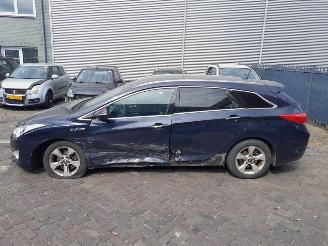 Hyundai I-40  picture 4