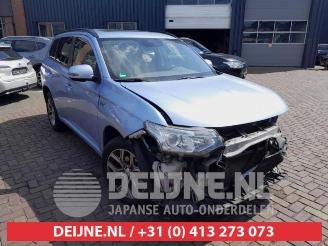 Sloopauto Mitsubishi Outlander Outlander (GF/GG), SUV, 2012 / 2022 2.0 16V PHEV 4x4 2013/11