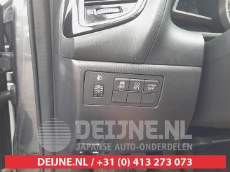Mazda 3 3 (BM/BN), Sedan, 2013 / 2019 2.2 SkyActiv-D 150 16V picture 13