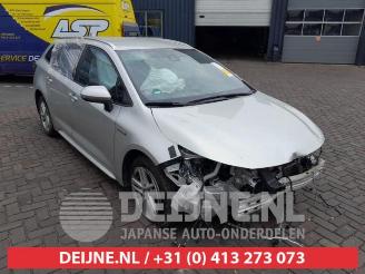 disassembly passenger cars Suzuki Swace Swace, Combi 5-drs, 2020 1.8 16V Hybrid 2022/3