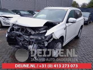 Mitsubishi Outlander  picture 3