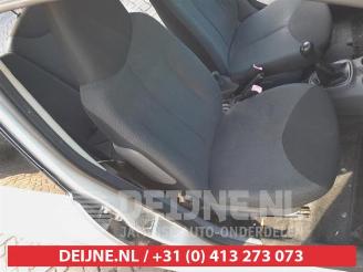 Toyota Aygo Aygo (B10), Hatchback, 2005 / 2014 1.0 12V VVT-i picture 15