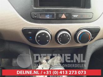 Hyundai I-10 i10 (B5), Hatchback, 2013 / 2019 1.0 12V picture 12