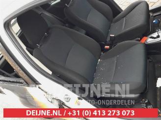 Toyota Yaris Yaris III (P13), Hatchback, 2010 / 2020 1.5 16V Hybrid picture 21