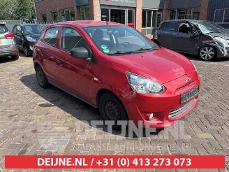 Vrakbiler auto Mitsubishi Space-star Space Star (A0), Hatchback, 2012 1.0 12V 2013/5