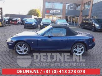 Mazda MX-5 MX-5 (NB18/35/8C), Cabrio, 1998 / 2005 1.6i 16V picture 4
