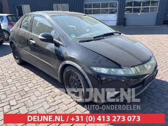 Vrakbiler auto Honda Civic Civic (FK/FN), Hatchback, 2005 / 2012 2.2 i-CTDi 16V 2006/8
