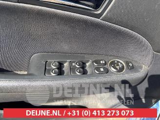 Hyundai I-30 i30 Crosswagon (WWH), Combi, 2007 / 2012 1.6 CVVT 16V picture 14